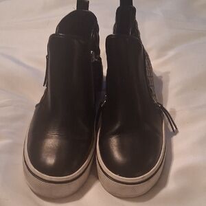 Steve Madden Black Sneakers